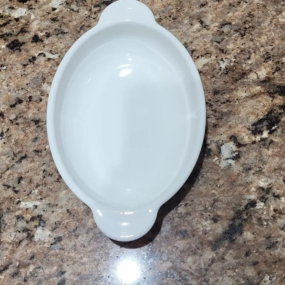 Corning Ware White Casserole Dish with Glass Lid P-14-B  14 oz